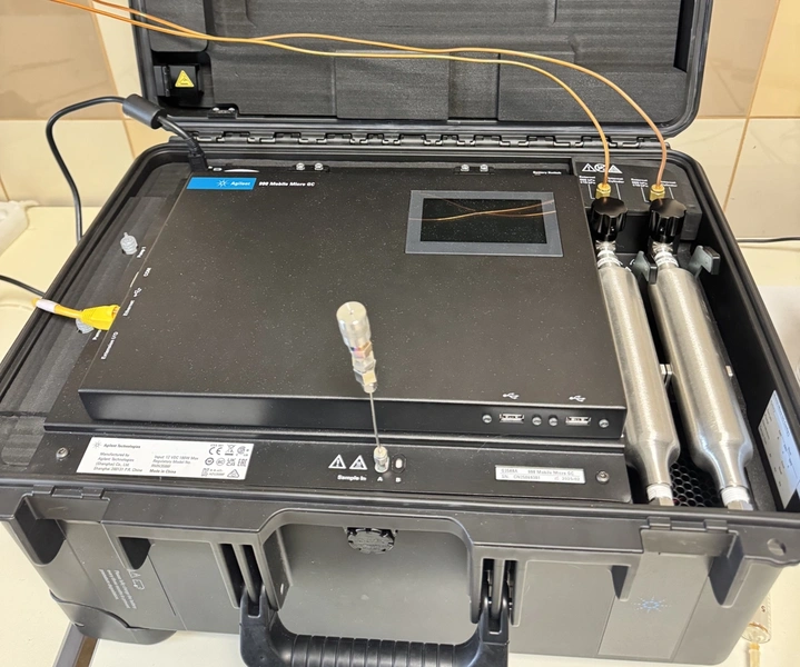 Mobilny mikrochromatograf gazowy